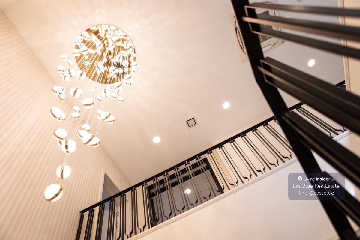 Nantawan Rama 9-New Krungthepkreetha, luxury house, 4 bedrooms, 5 bathrooms. Rent only 270,000 baht/month, big house 302 sq m, land width 106.5 sq m. Loading...