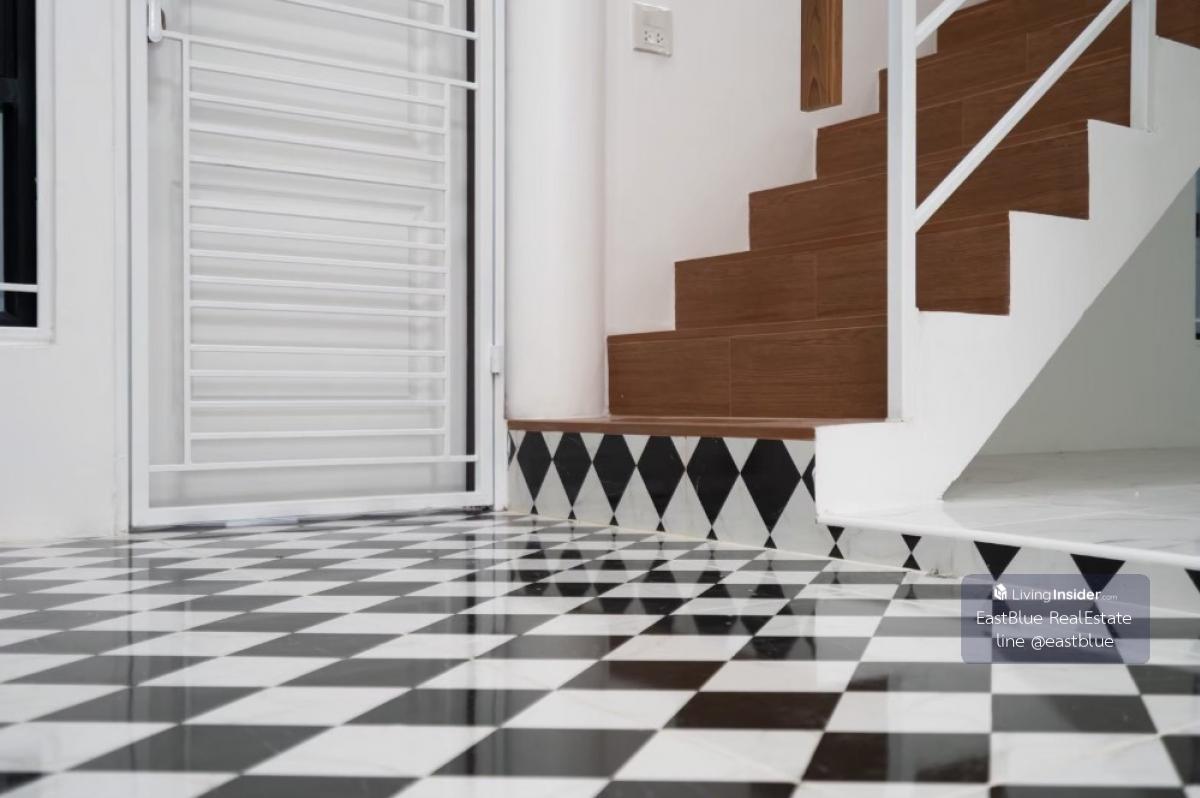 บ้านสวยพร้อมพื้นที่ทำงานโฮมออฟฟิศใจกลางพหลโยธิน Beautiful Home with Office Area in Phahonyothin – Your Perfect Living & Working Space Loading...