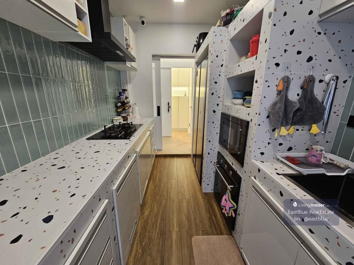 ห้องใหญ่ 4 ห้องนอน 6 ห้องน้ำ Nakarin Garden Village พร้อมเข้าอยู่ เช่าสบาย 85,000 บาท/เดือน หรือเป็นเจ้าของวันนี้! Loading...