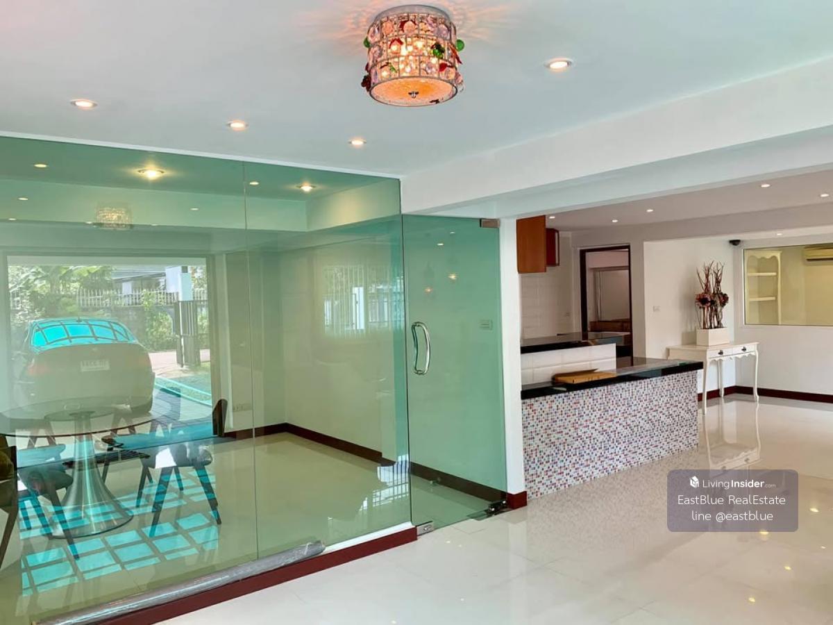 ให้เช่าบ้านโฮมออฟฟิศ 6 ห้องนอน ใจกลางเสนานิคม ใกล้ BTS เสนานิคม จอดรถ 4-5 คัน ราคาพิเศษ 55,000 บาท/เดือน Loading...