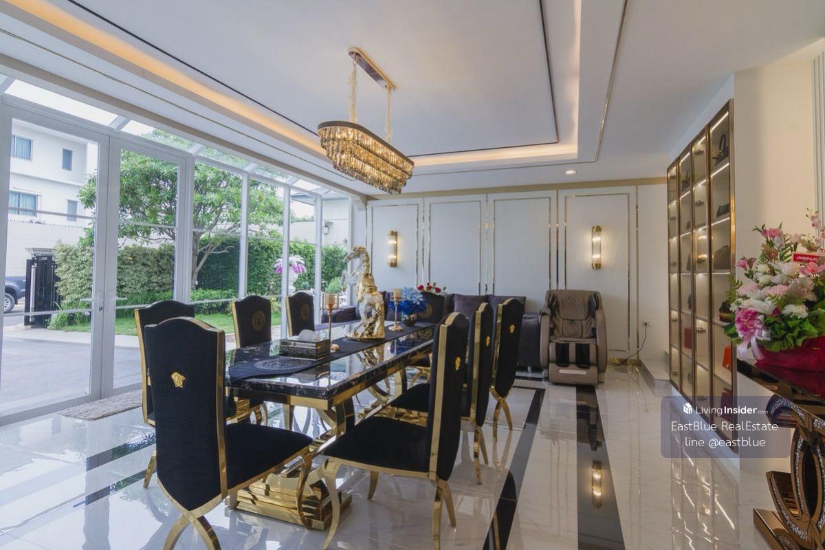 บ้านหรู 3 ห้องนอน พื้นที่กว้าง 300 ตร.ม. พร้อมสระว่ายน้ำและโรงจอดรถ Nantawan Ramintra-Paholyothin 50 ราคา 33 ล้าน ลงตัวทุกความต้องการ Loading...