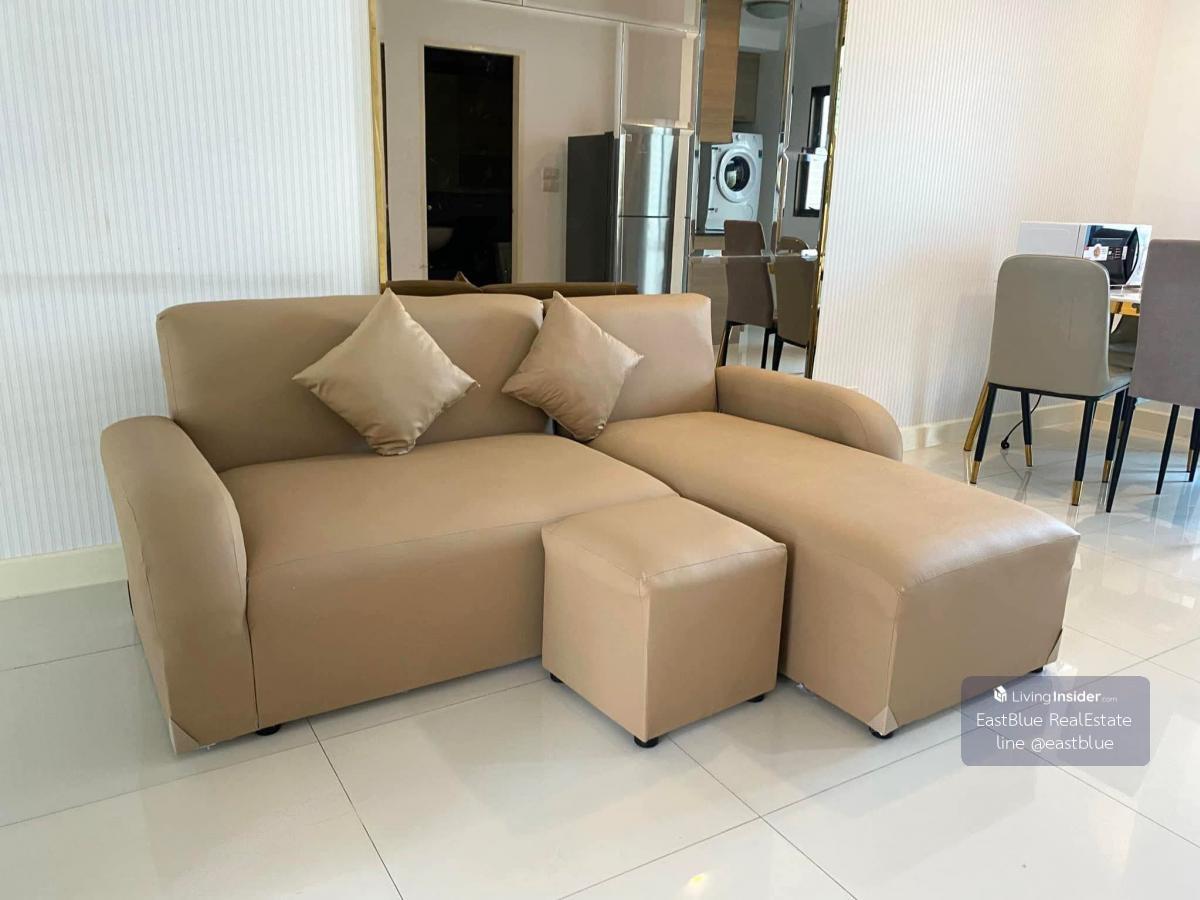 House with 3 bedrooms, 4 bathrooms, area 170 sq m., with land 22 sq m. Rent at an attractive price of 54,000 baht per month, in the best location! Loading...