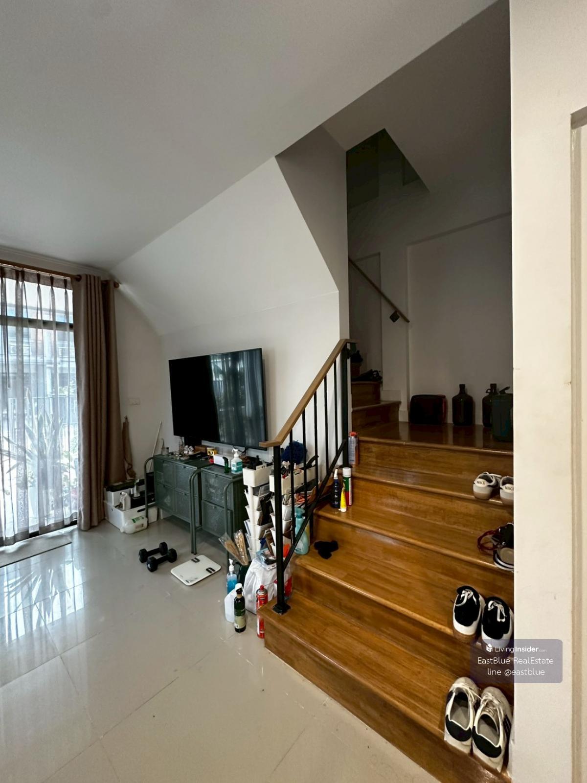 บ้านทาวน์โฮม 2 ห้องนอน ใจกลางรามคำแหง ขนาดที่ดิน 34.7 ตร.ว. ราคาพิเศษ 5.78 ล้านเท่านั้น! Loading...