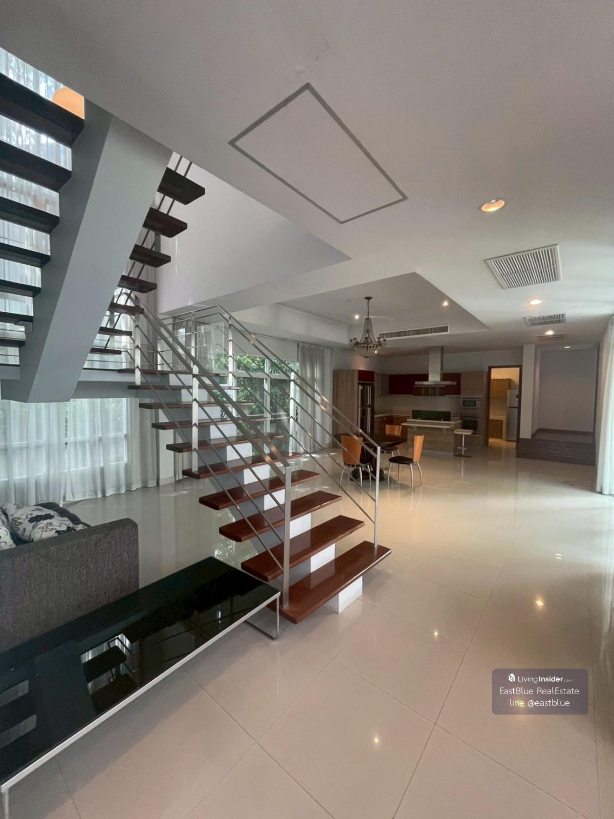 Large house in the heart of Punna Phatthanakan, 4 bedrooms, 5 bathrooms, with a wide area of 120 sq m. Rent or buy today starting at 130,000 baht per month with the luxury life you deserve! Loading...