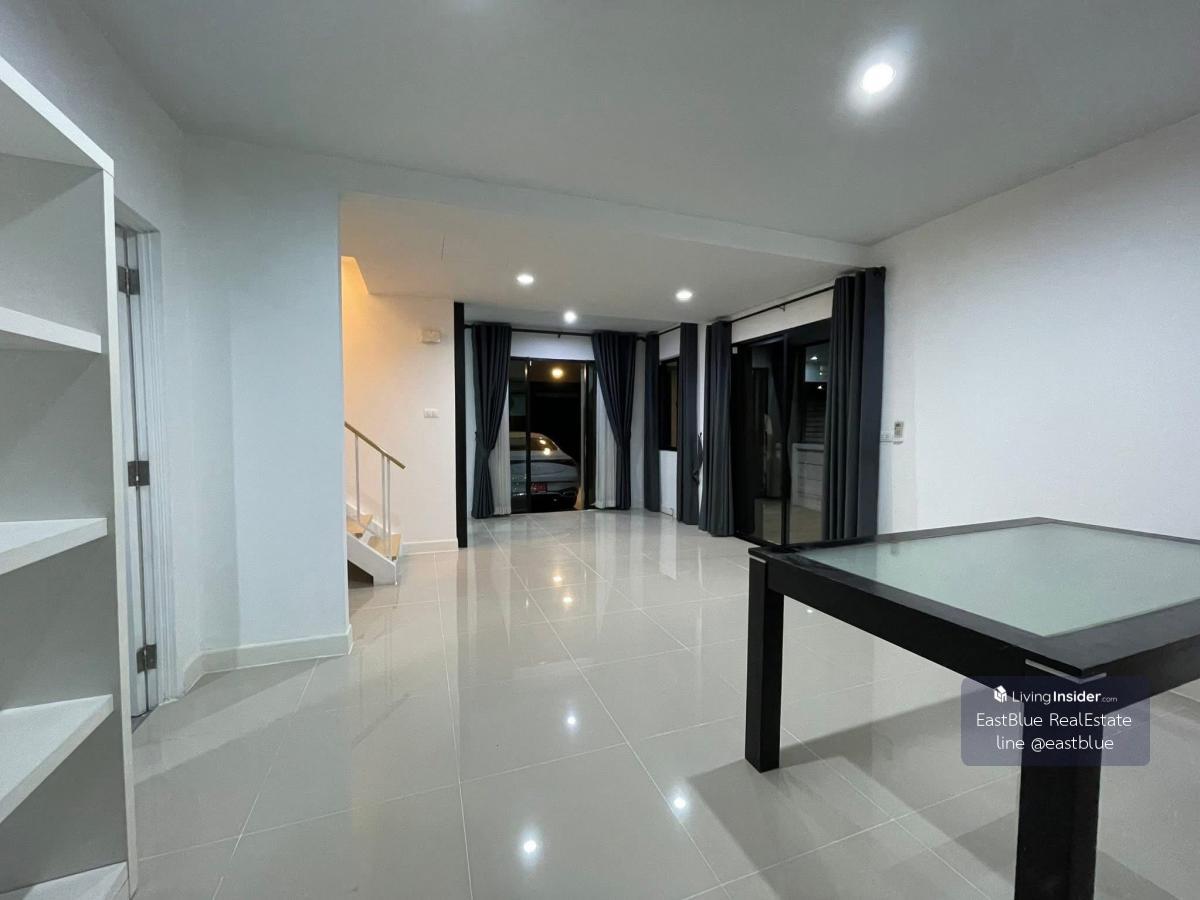 เช่าบ้านเดี่ยว Areeya Como วงแหวน-รามอินทรา 4 ห้องนอน พร้อมสระว่ายน้ำ เข้าเมืองง่าย ใกล้รถไฟฟ้า ห้างดัง ครบครันทุกไลฟ์สไตล์! Loading...