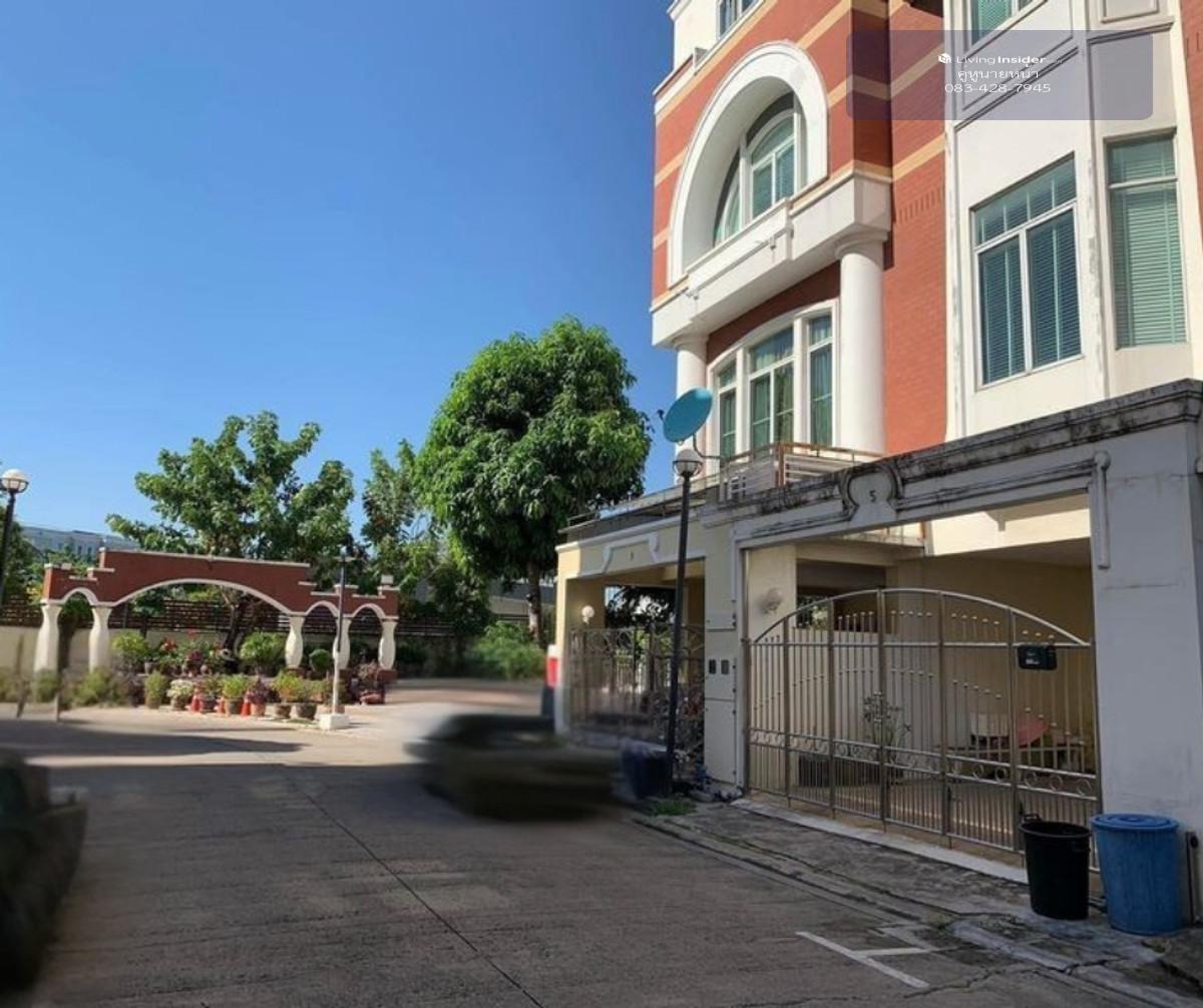 4-story townhouse, Rawipa Village, Udomsuk 39/1, corner house next to the garden, ready to move in! Loading...