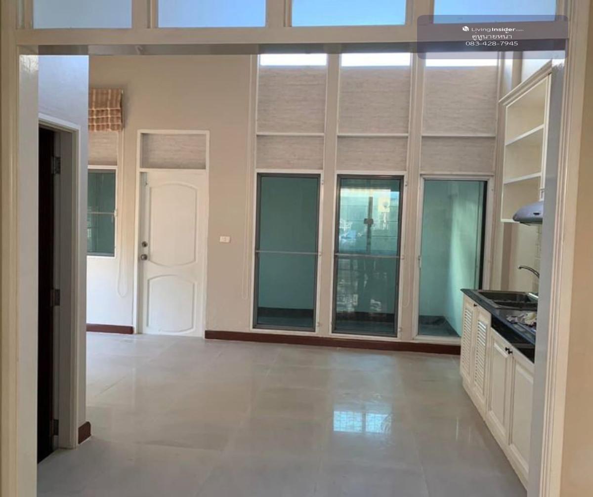 4-story townhouse, Rawipa Village, Udomsuk 39/1, corner house next to the garden, ready to move in! Loading...