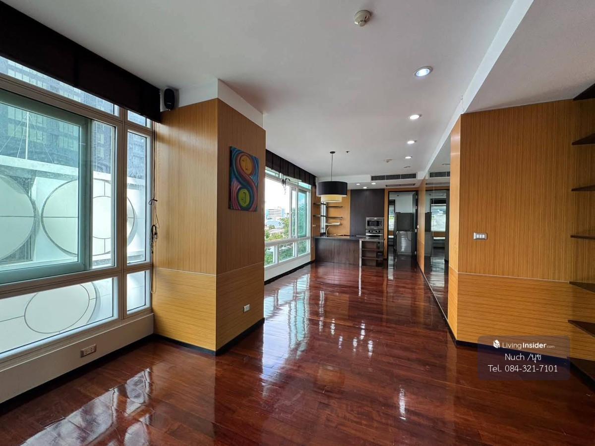 Near BTS Thonglor, there is also a maid' ;s room. Loading...