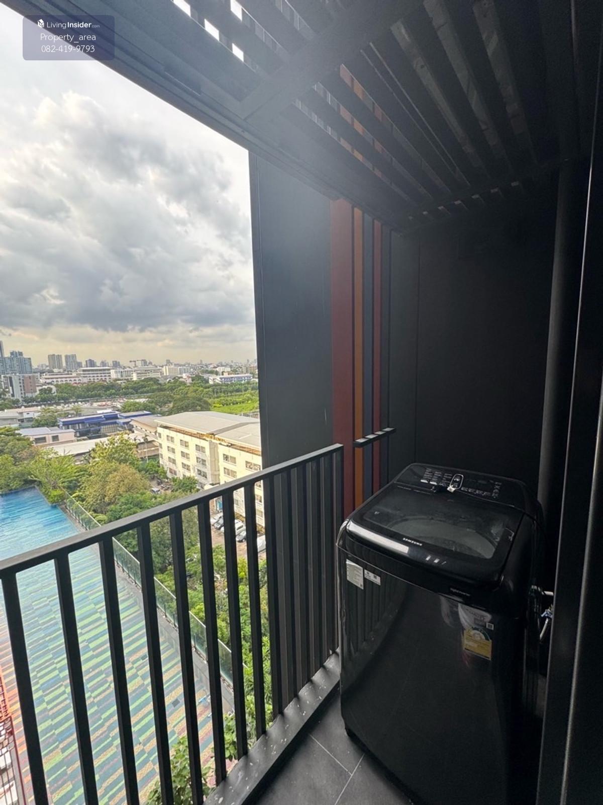 The Line Sukhumvit 101, new room decorated with telephone control. Fully furnished, ready to move in 1 bedroom, 1 bathroom Room size 27.8 sq m, 8th floor, swimming pool view. Located near BTS only 250 m. Loading...