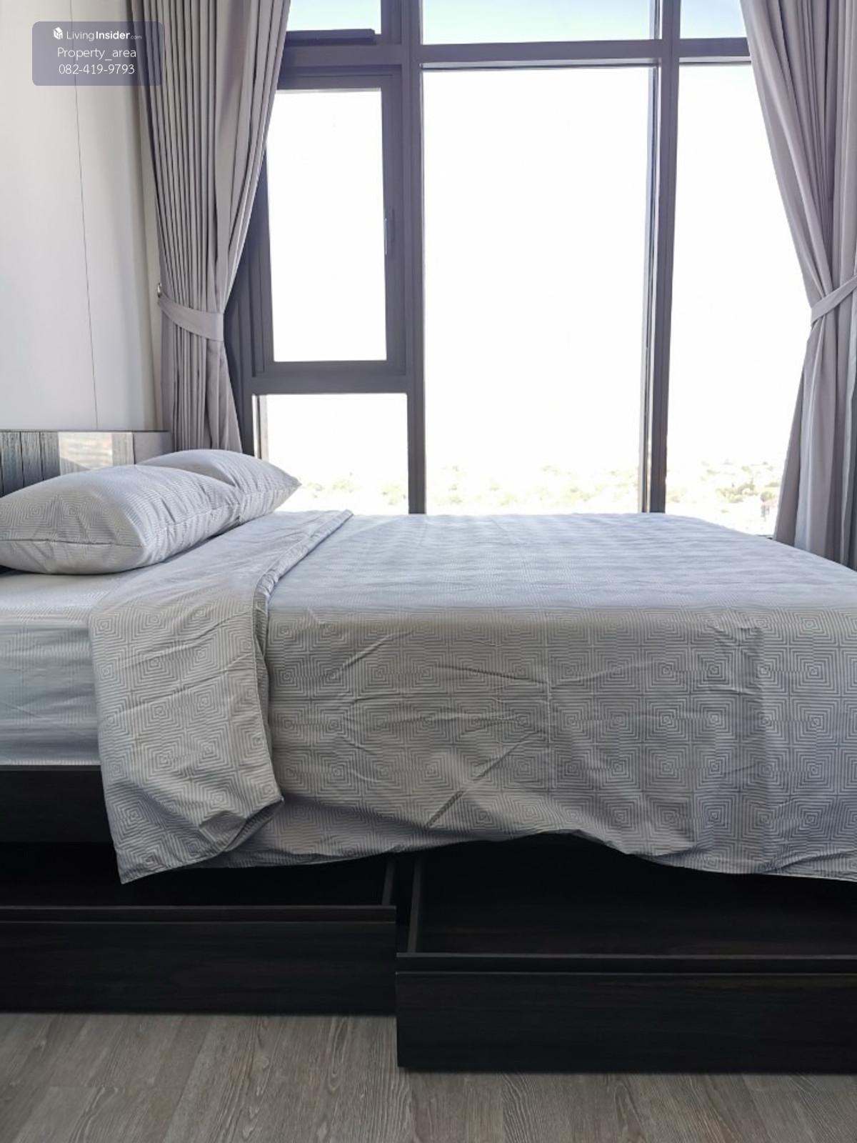 Room for rent, The LINE Sukhumvit 101, 17th floor, city view, new room size 28.75 sq m. Ready to move in, complete equipment⭐️ Price 16,000 baht Loading...