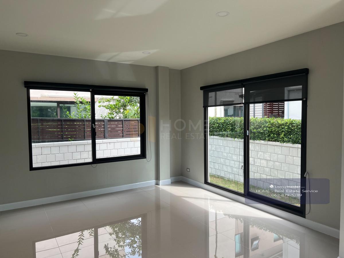 เซนโทร บางนา กม.7 / 4 ห้องนอน (ขาย), Centro Bangna km.7 / 4 Bedrooms (FOR SALE) MICK024 Loading...