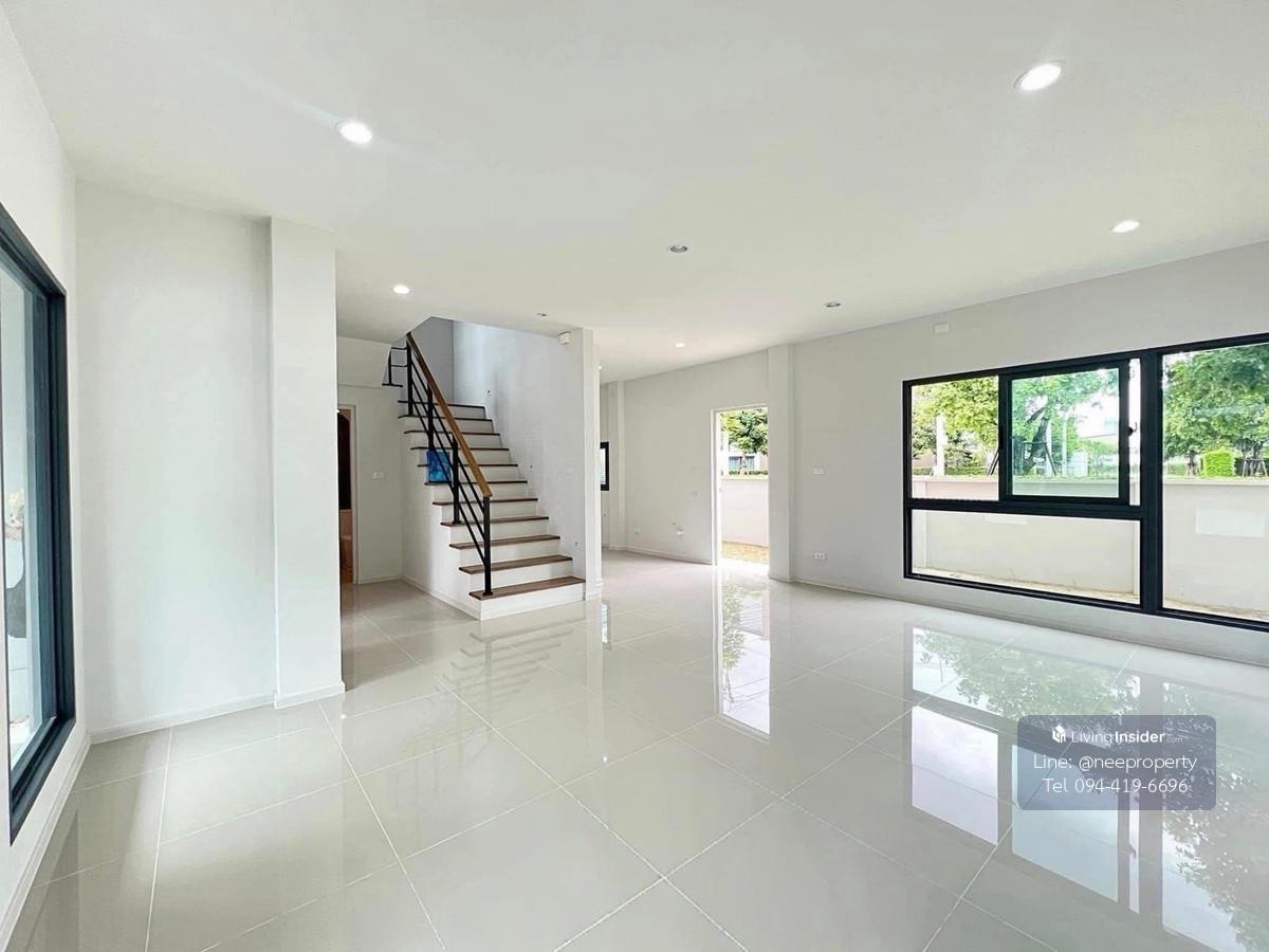 ขายและให้เช่า บ้านกลางเมือง The Edition สาทร-สุขสวัสดิ์ Loading...