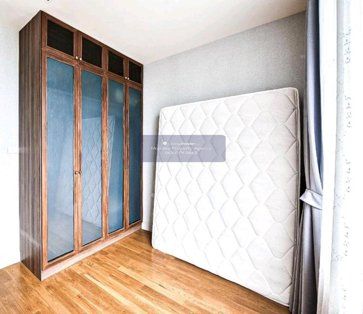 Selling a burden 🔥🔥 Special price condo, good location, The Empire Place MD-25084994 Loading...