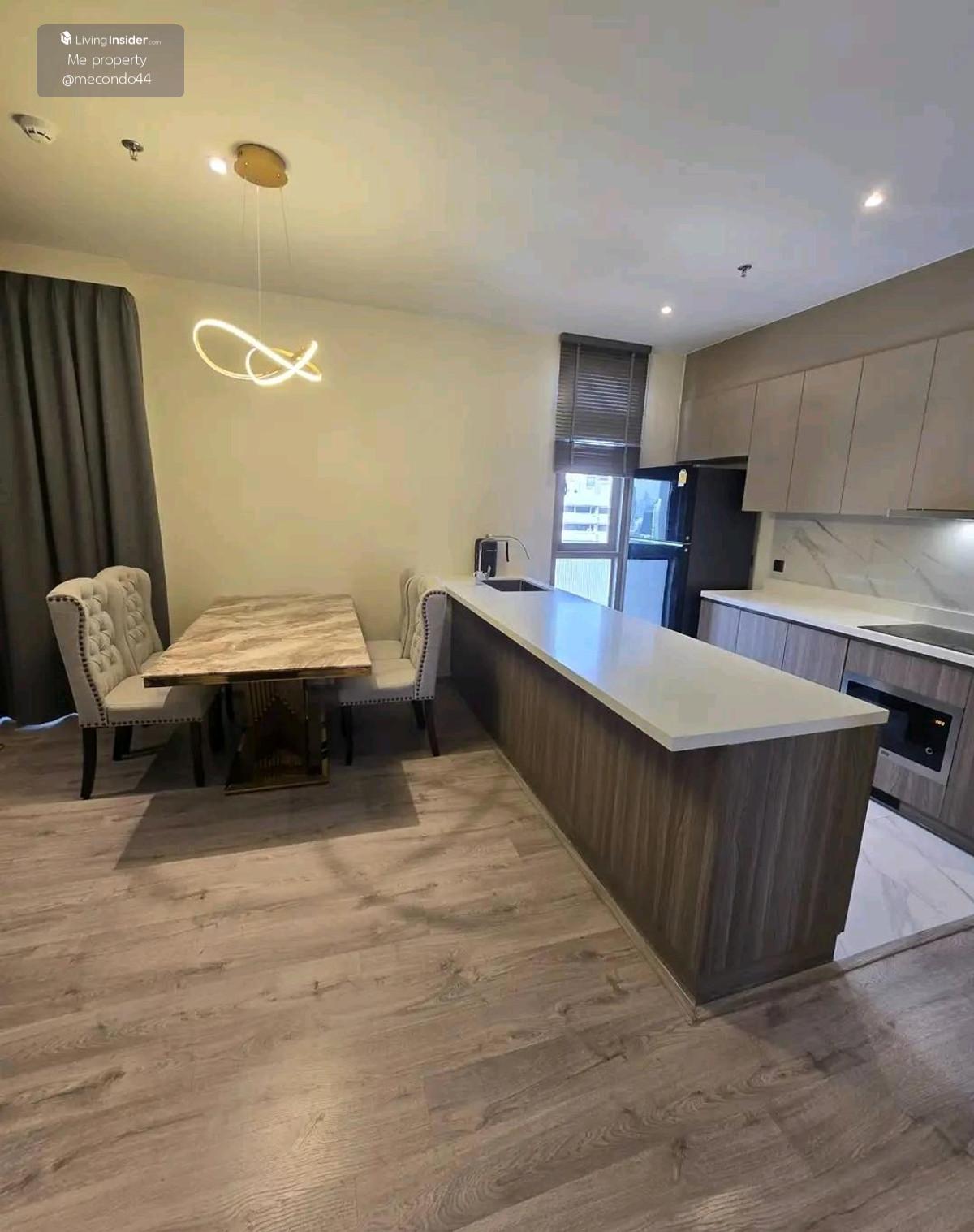 Rhythm Ekkamai Estate  Loading...