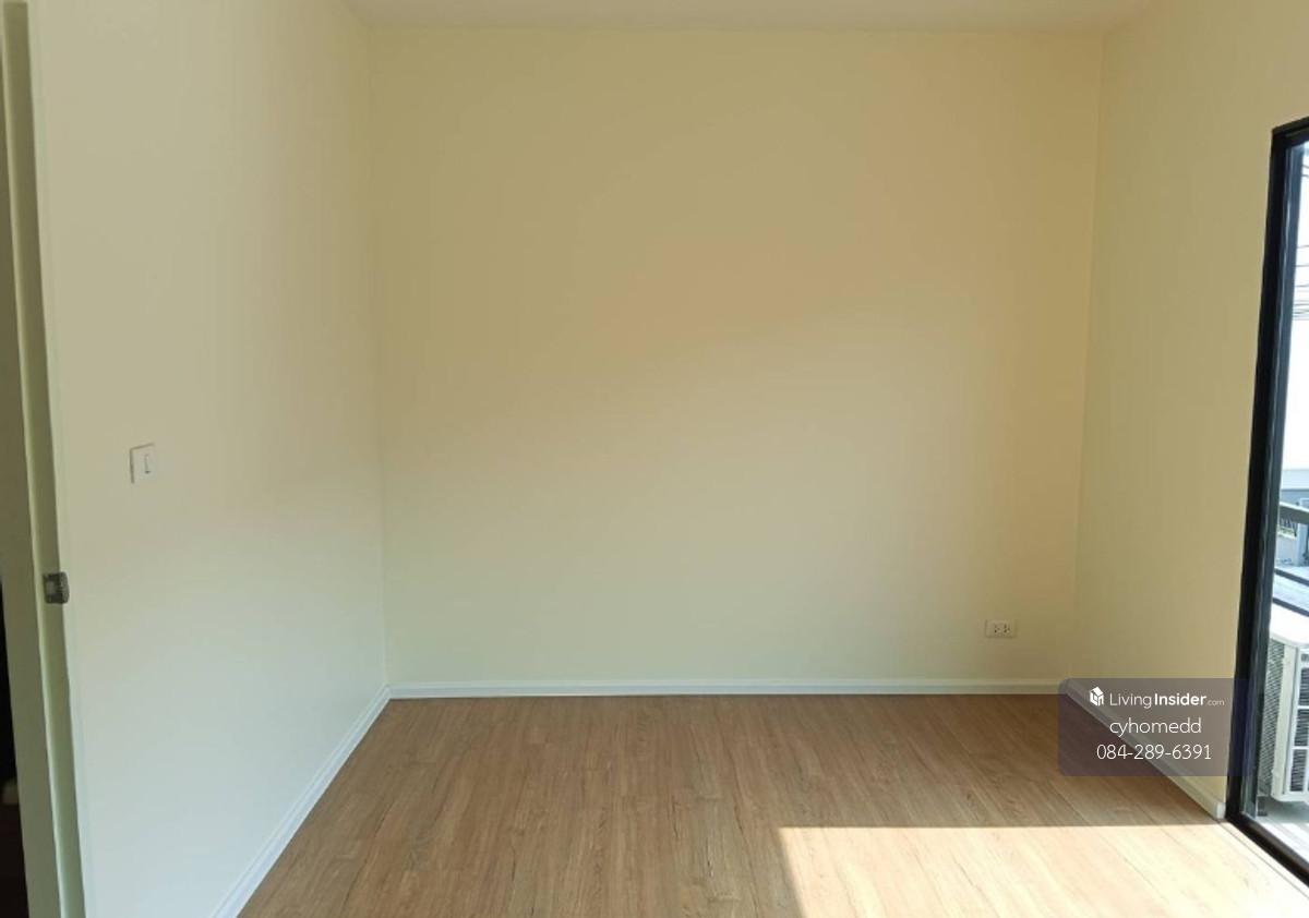 บ้านกลางเมือง ราชพฤกษ์-สาทร | Baan Klang Mueang Ratchapruek-Sathorn แปลงมุม หลังบ้านร่มรื่นเป็นส่วนตัว **สภาพมือ 1 ไม่เคยอยู่อาศัย Loading...