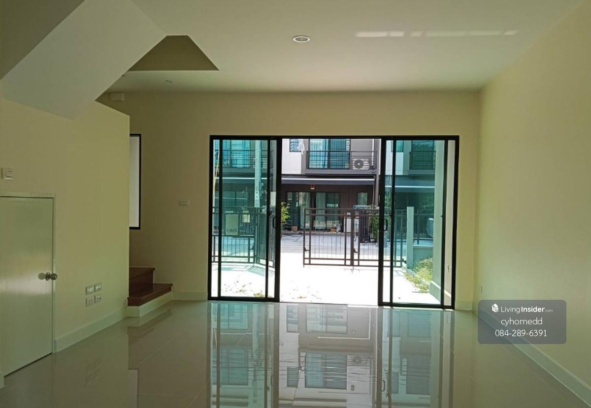 บ้านกลางเมือง ราชพฤกษ์-สาทร | Baan Klang Mueang Ratchapruek-Sathorn แปลงมุม หลังบ้านร่มรื่นเป็นส่วนตัว **สภาพมือ 1 ไม่เคยอยู่อาศัย Loading...