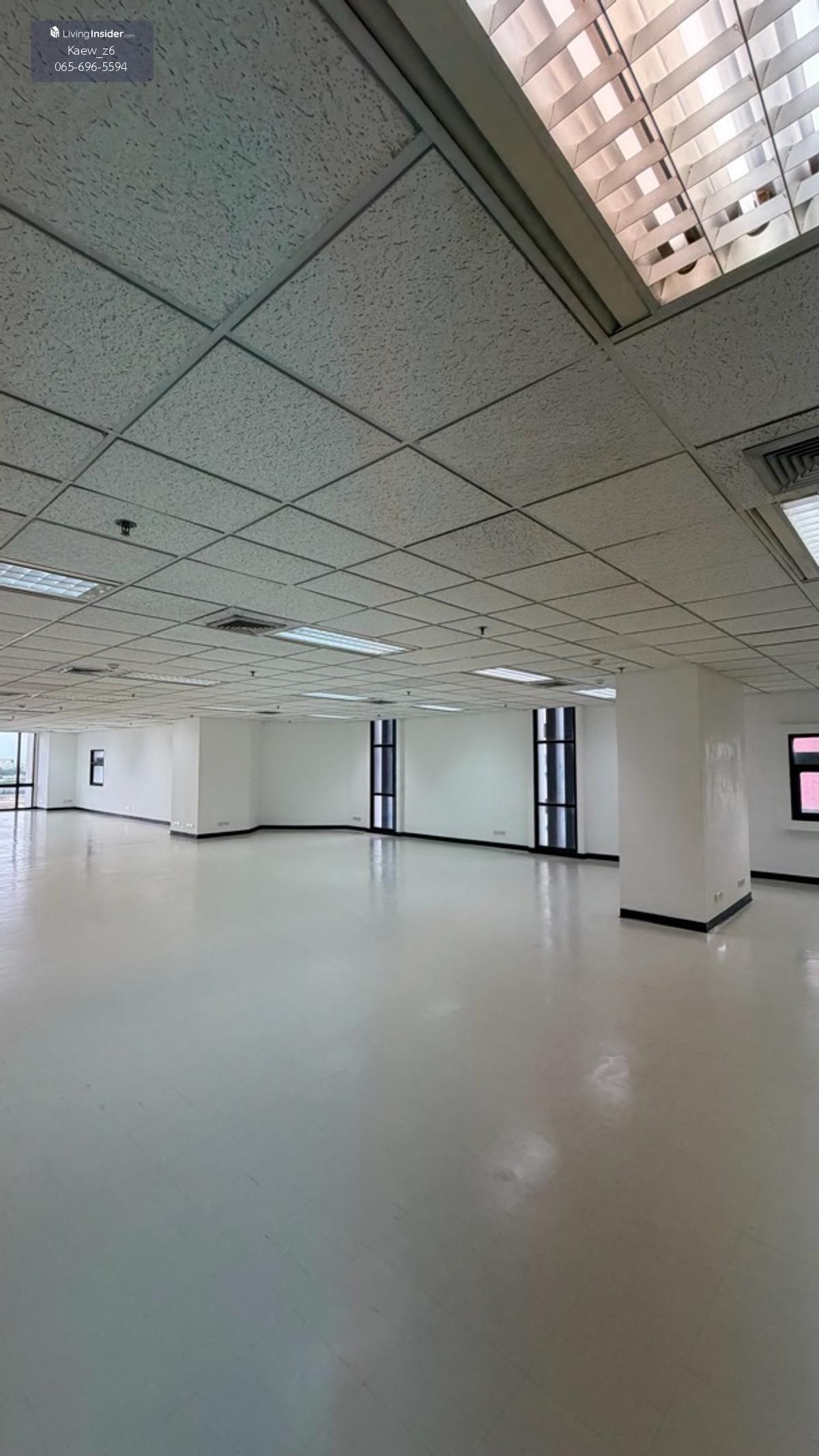 ให้เช่าสำนักงานออฟฟิศ ทำเลทอง บางนา กม.6 อาคาร Interlink Tower – ชั้น 7 | พื้นที่ 211 ตร.ม. | พร้อมเข้าใช้งาน Loading...