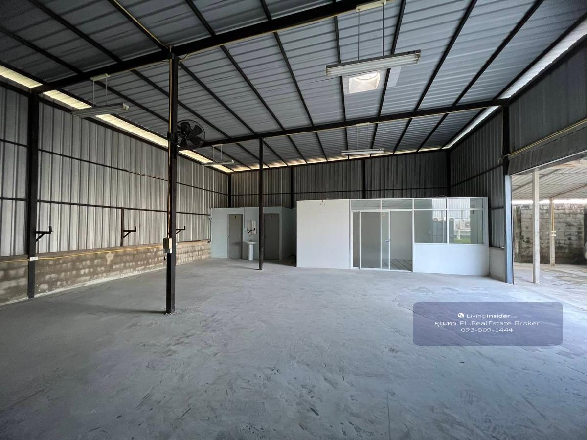 HR2948 Warehouse for rent, size 130 sq m., along the motorway, Soi Phatthana Chonburi 3, suitable for a warehouse. Loading...