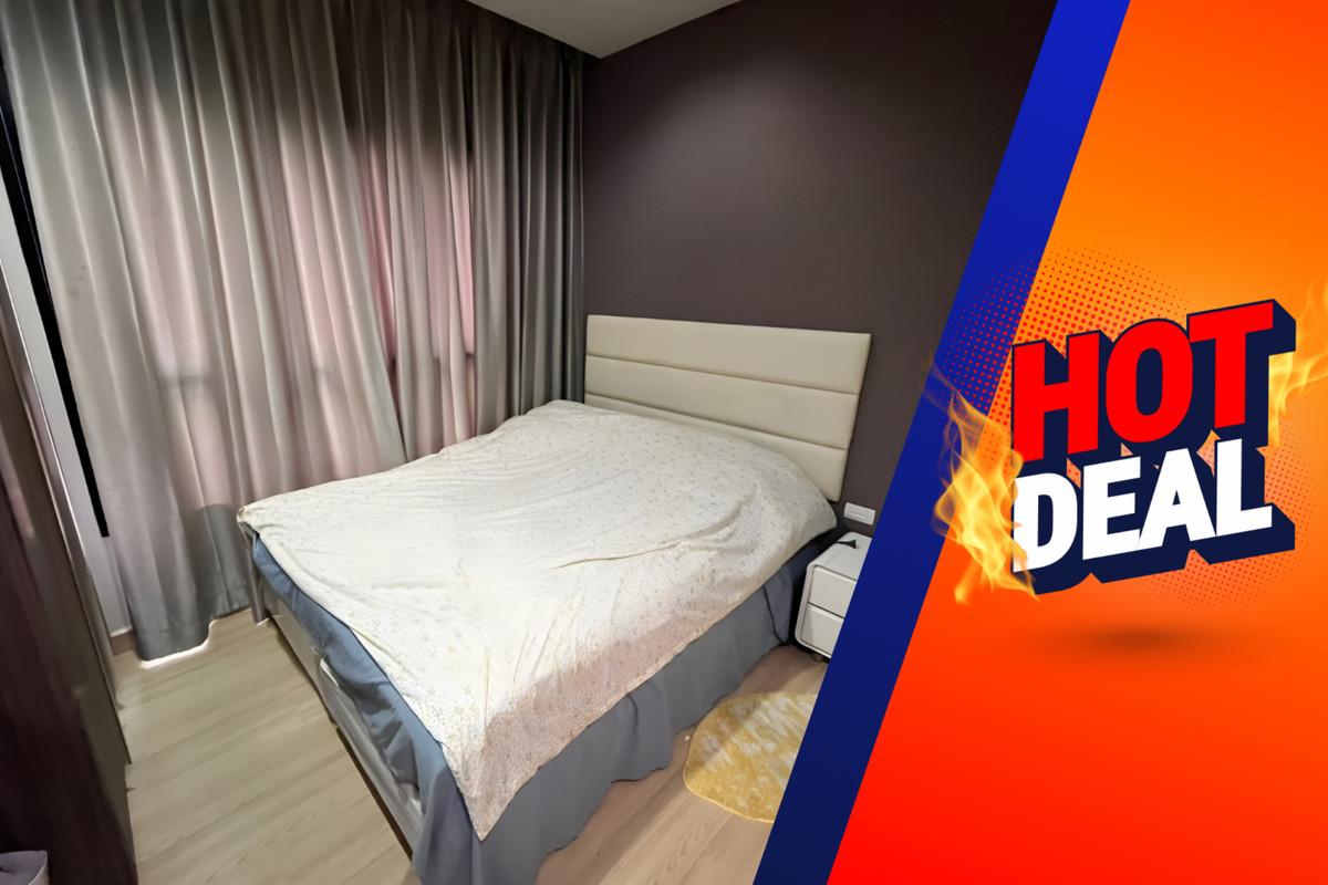 Hot Deal! Urbano Absolute Sathon-Taksin Studio 30 sq.m. Only 3 MB 📞 092-690-5445 Prime Location near BTS Krung Thon Buri & ICONSIAM, Open View, Great Breeze Loading...