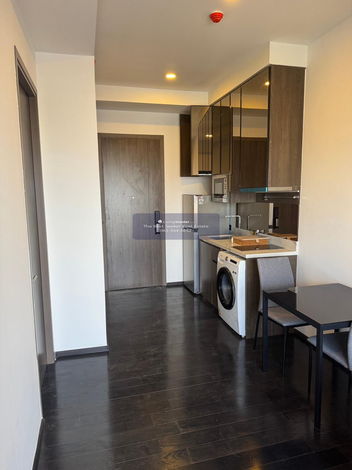 Park Origin Thonglor Loading...