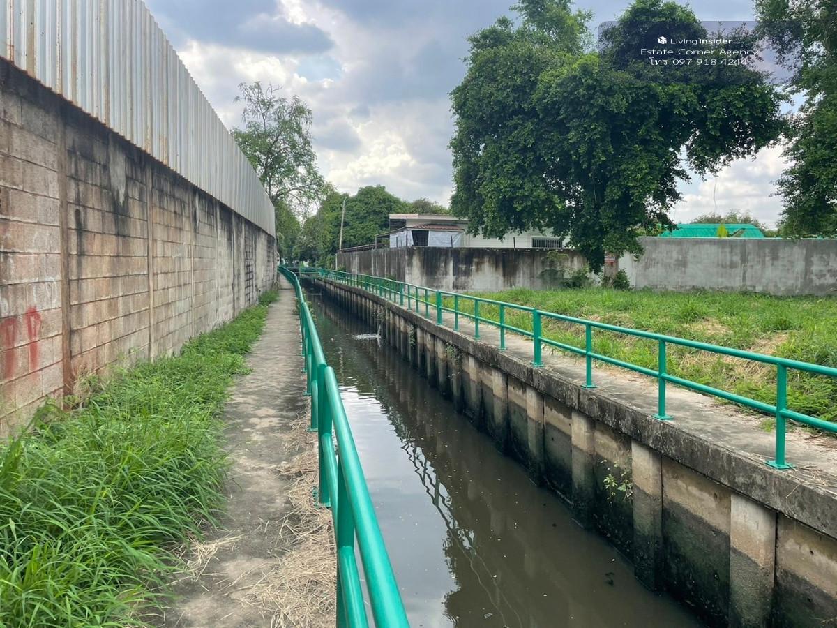 83672 - ขายด่วนที่ดินเปล่า ราษฏร์บูรณะซอย 26 Loading...