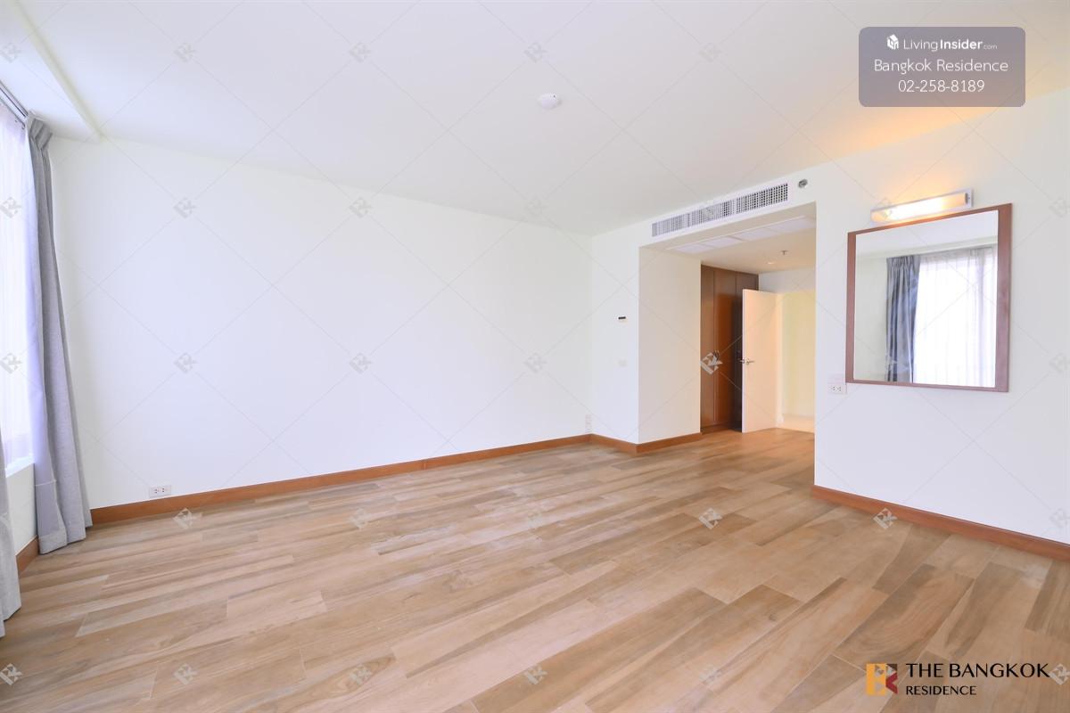 Langsuan Ville ð Large Unfurnished Space, Ready for Tailored Decoration and Design ðïļ Near BTS Ratchadamri   Loading...