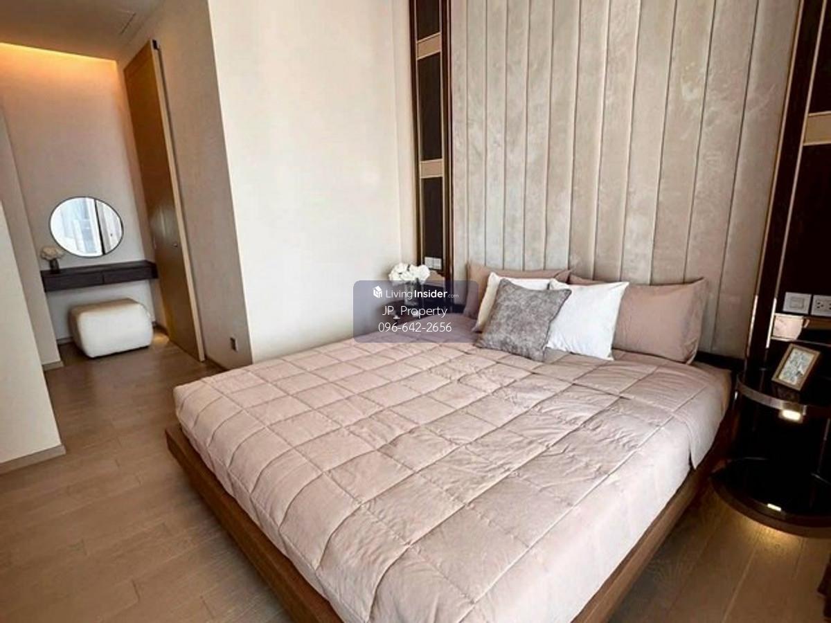 YR4705 for rent The Esse Asoke THE ESSE ASOKE 1 bedroom 35000 baht Loading...