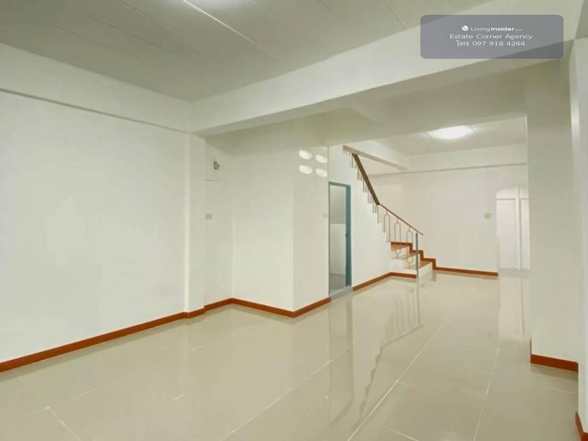 92532 - ขาย ทาวน์เฮ้าส์ 2 ชั้น รีโนเวทใหม่ทั้งหลัง หมู่บ้าน ป.ผาสุขนิเวศน์ บางบัวทอง นนทบุรี ติดริมถนนใหญ่กาญจนาภิเษก Loading...