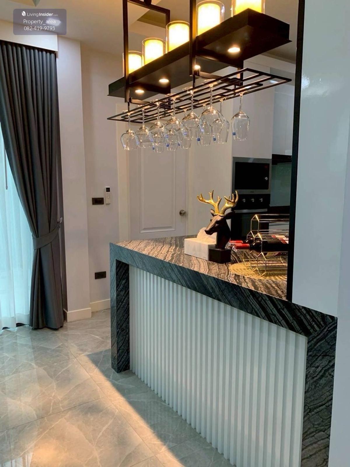 Luxurious detached house for sale, Viewpoint village project, size 82.2 sq m, usable area 240 sq m, 5 bedrooms, 5 bathrooms, built-ins throughout the house. There is a swimming pool inside. Special price 16,900,000 baht. Loading...