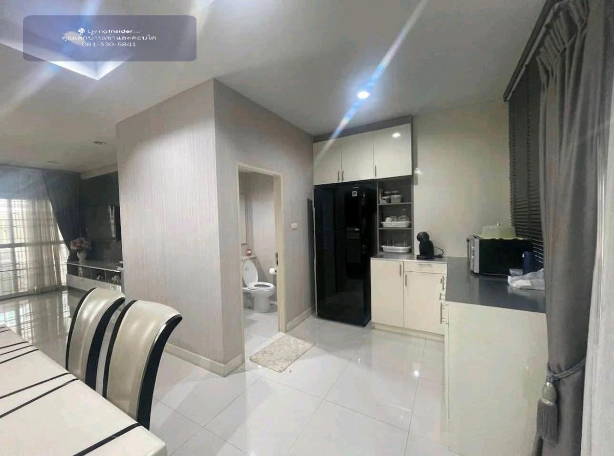 Panasiri Residence Kaset-Nawamin 3 bedrooms 🛌 | 3 bathrooms 🛁 | Parking for 2 cars in the house 🚗💨 Loading...