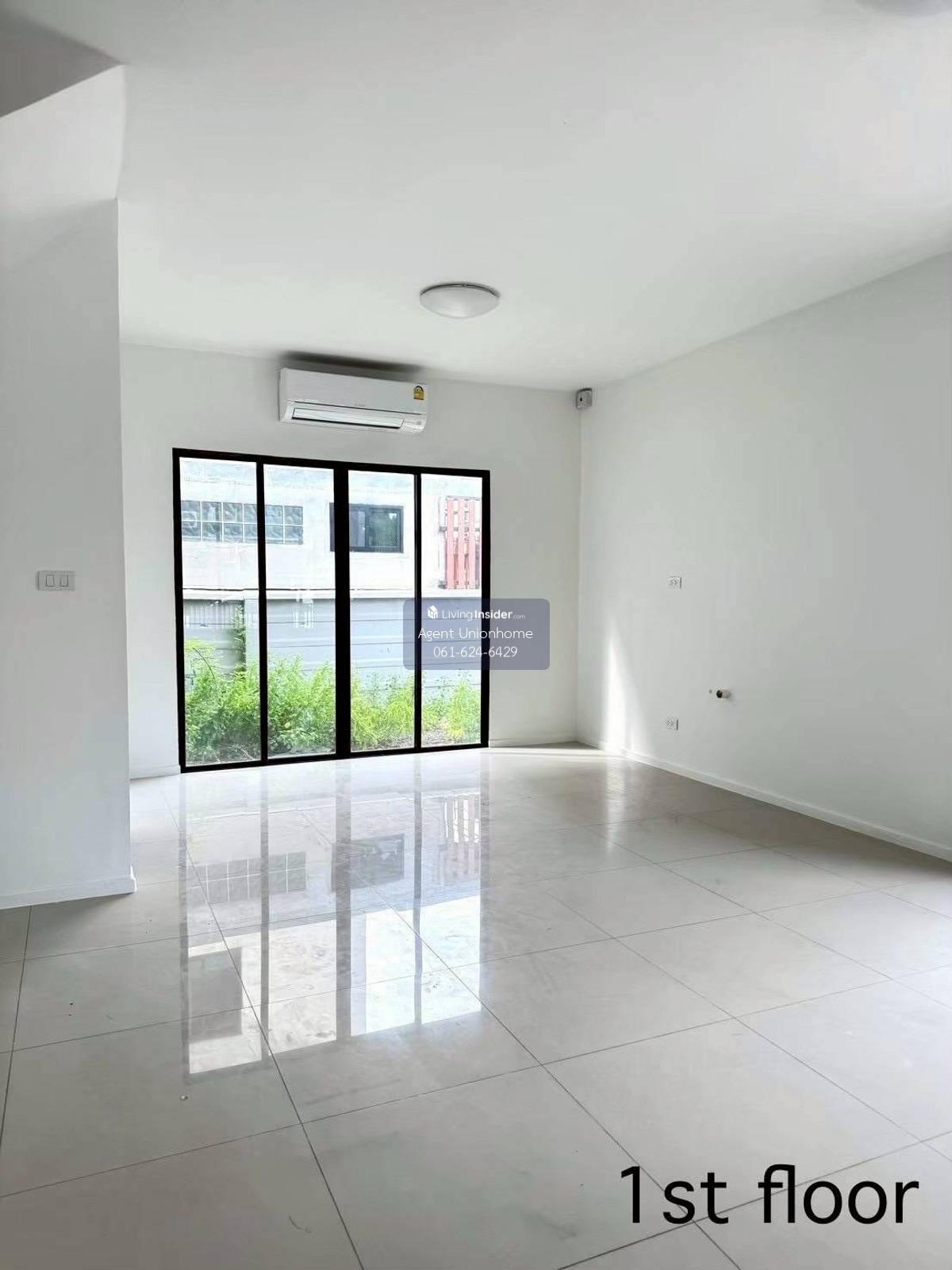 ให้เช่าทาวน์โฮม 4 ชั้น โครงการ อารียาแมนดารีนา สุขุมวิท 77 บ้านสวยพร้อมเข้าอยู่ (N.1883) Loading...