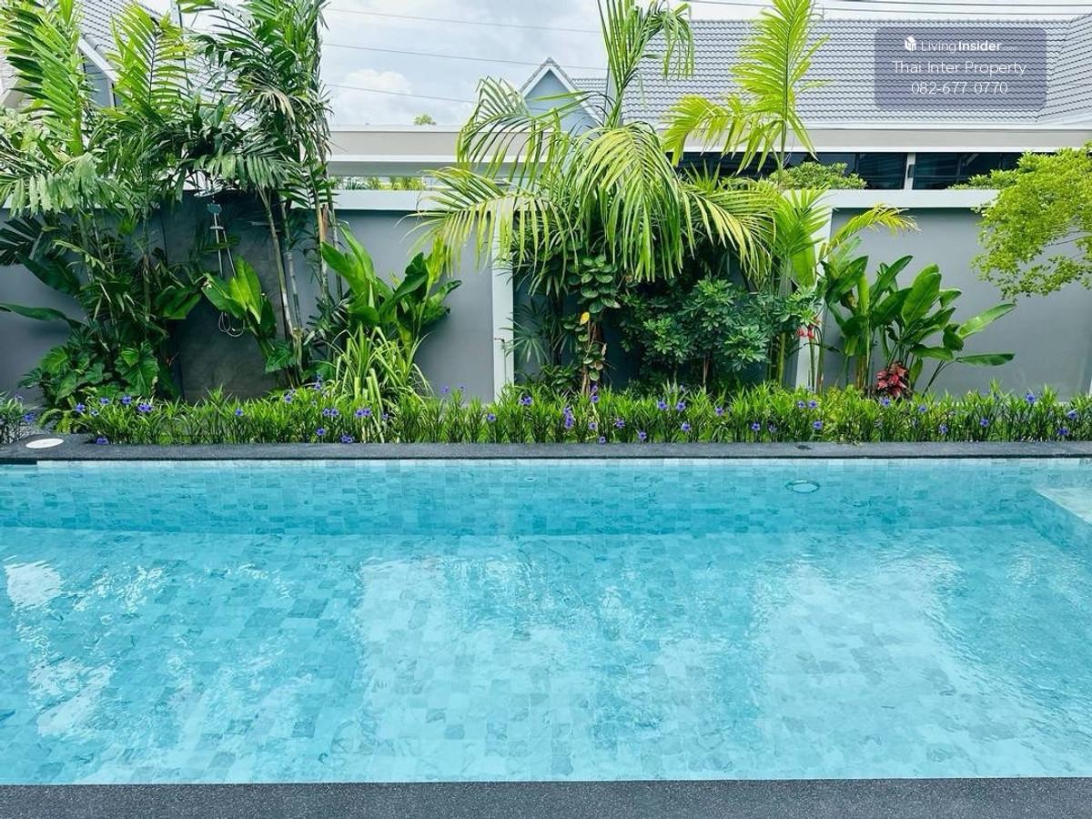Pool villa park side Pattaya Loading...