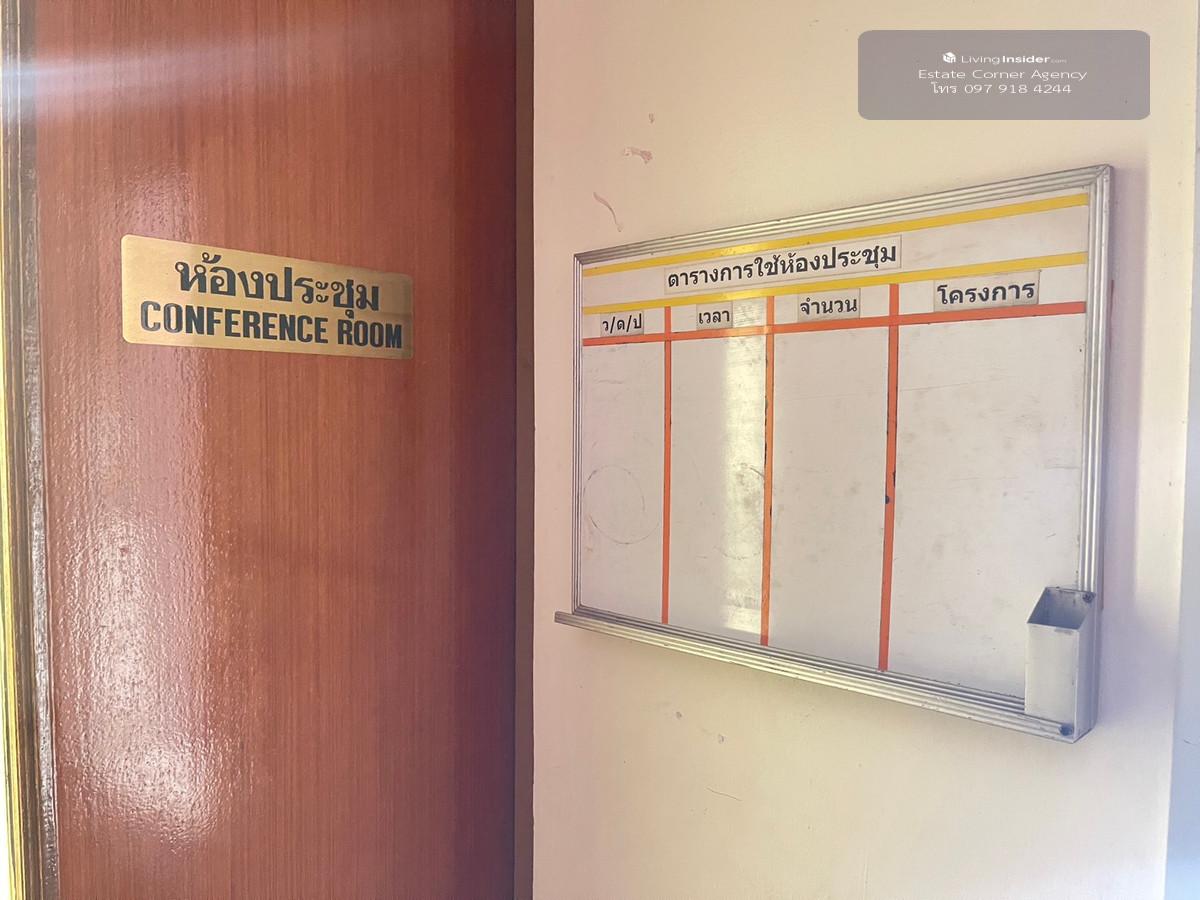 Urgent sale, 2 commercial buildings, Soi Ramkhamhaeng 12. Loading...