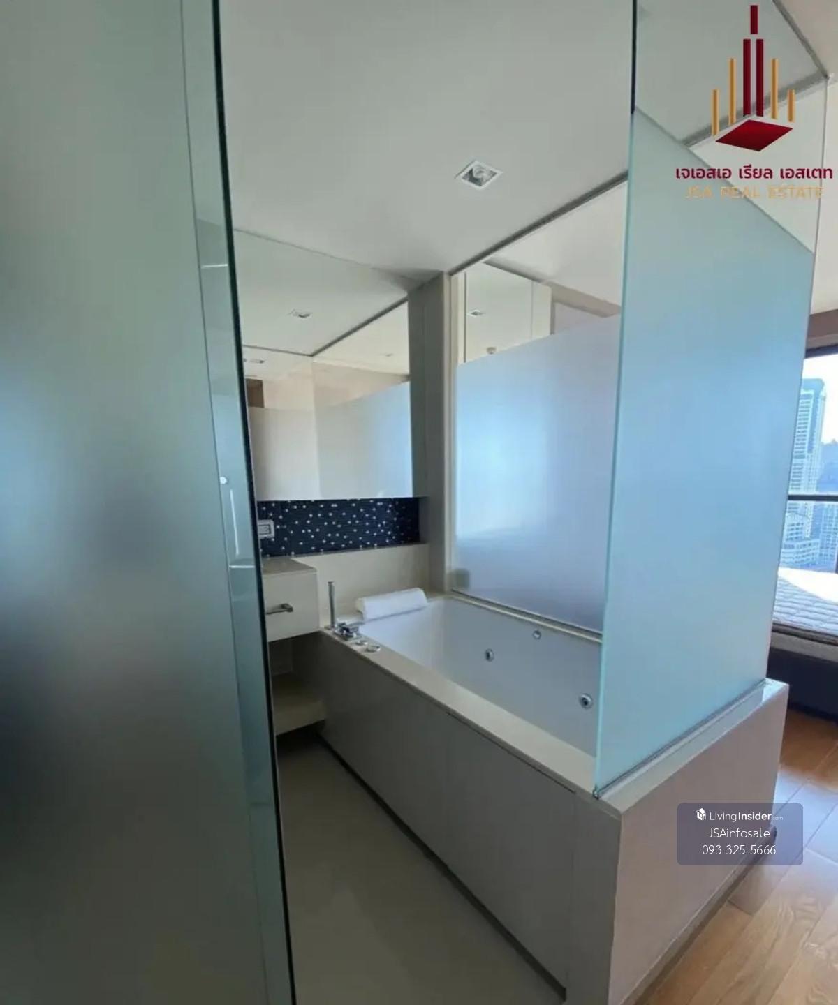 ✨ For Sale: The Address Sathorn Condo ✨ 💰 Only 11,500,000 THB Loading...