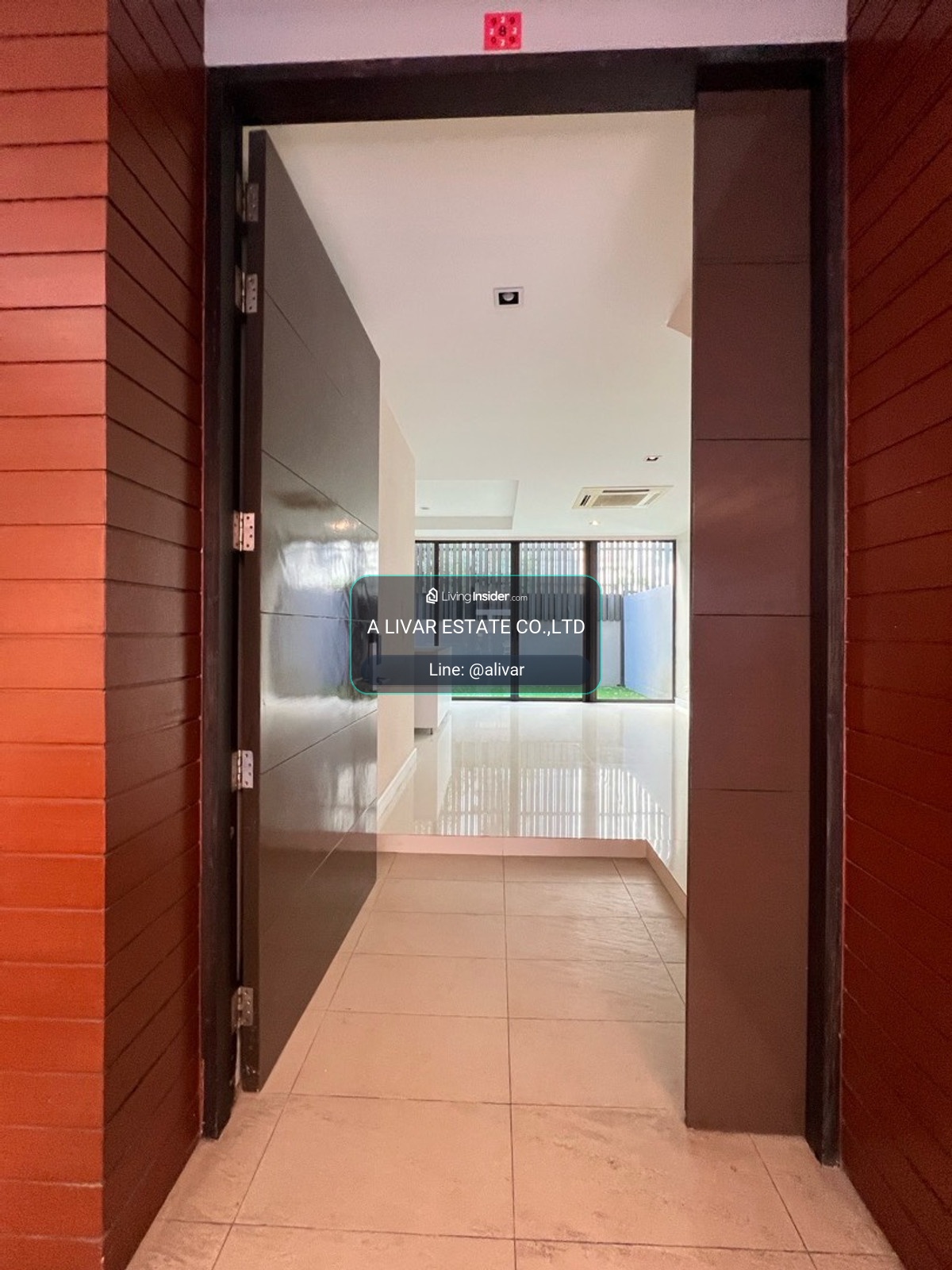 RH012326 ให้เช่าทาวน์โฮม 4 ชั้น 4 ห้องนอน at Park Lane เอกมัย 22 ใกล้ BTS เอกมัย – รูปที่ 2
