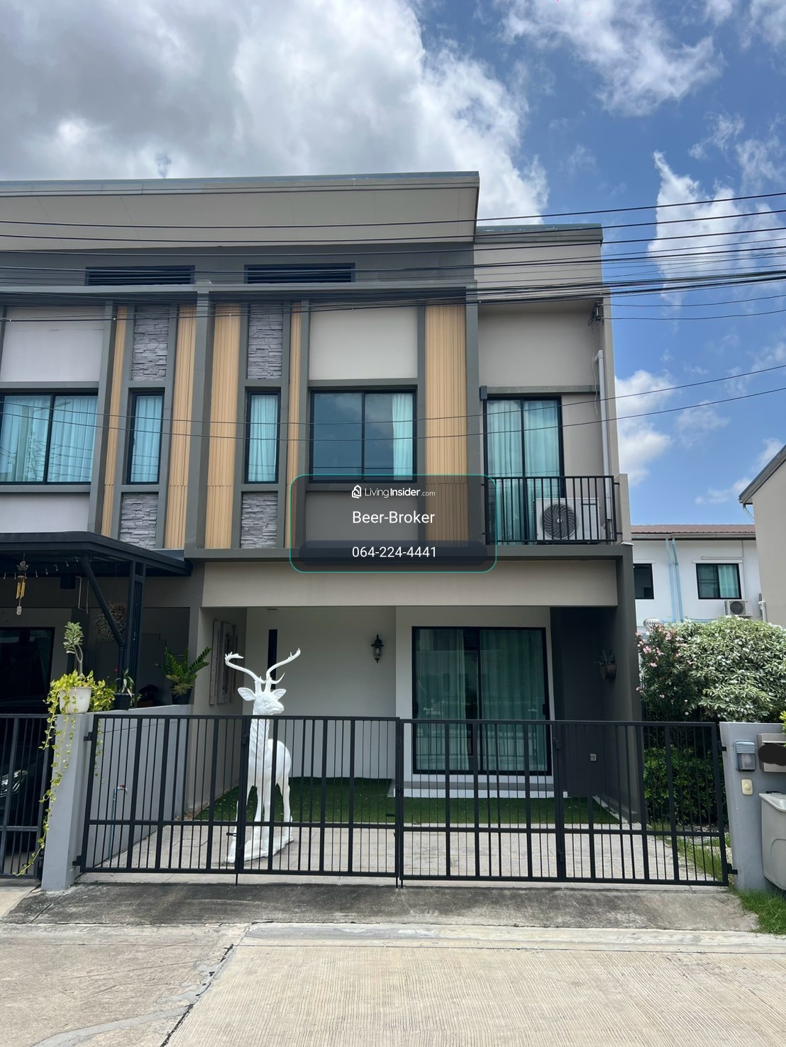 บ้านตัวอย่าง ทาวน์โฮม หลังมุม หิ้วกระเป๋ามาอยู่ได้เลย 4ห้องนอน ใกล้โรงเรียนสารสาสน์วิเทศราชพฤกษ์ – รูปที่ 2