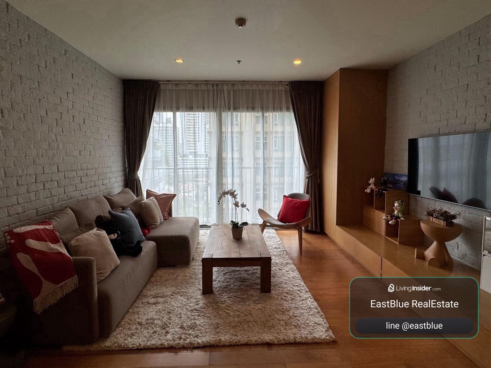 Rent a Noble Solo condo, 1 bedroom, near Thonglor BTS
Spacious area of 53 sqm, with swimming pool and fitness, starting at 30,000 THB/month! 0642748883 – รูปที่ 2
