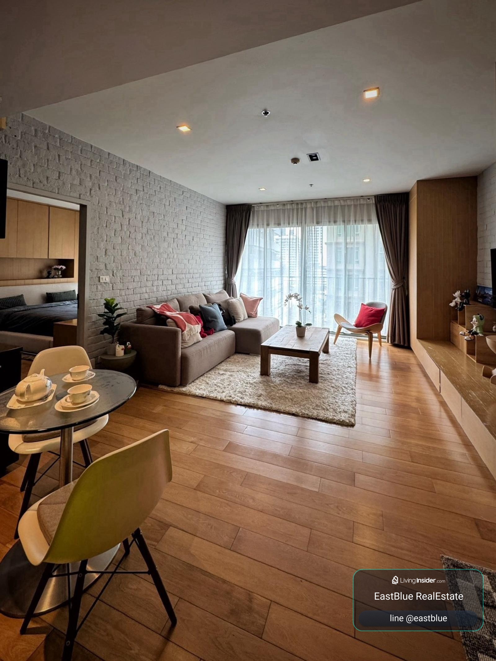 Rent a Noble Solo condo, 1 bedroom, near Thonglor BTS
Spacious area of 53 sqm, with swimming pool and fitness, starting at 30,000 THB/month! 0642748883 – รูปที่ 3