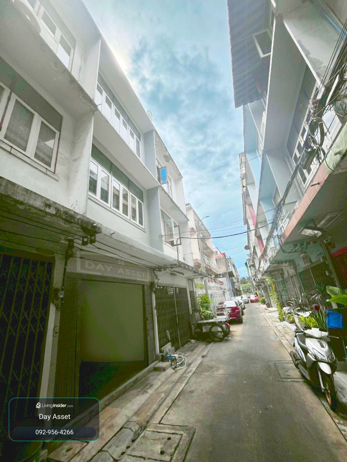 ขายอาคารพาณิชย์ 3 ชั้น ซอยจันทน์ 21 ถนนจันทน์ เนื้อที่ 10.4 ตร.ว. ขายเพียง 3,590,000 ล้านบาท – รูปที่ 3