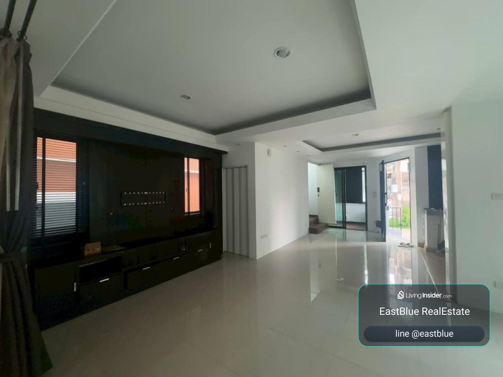 Spacious 4-Bedroom House for Rent in Ladprao  
Move-In Ready with Large Backyard and Parking  

Prime Location Near Yek Lat Phrao Intersection  
Affordable Rent with Flexible Lease Terms 0642748883 – รูปที่ 2
