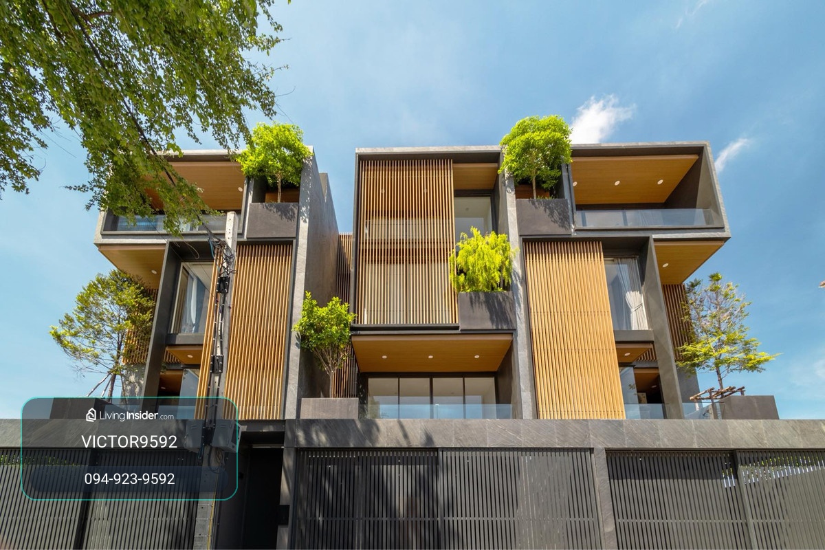 ขายทาวน์โฮมหรู ARBOR URBAN ลาดพร้าว | 485 ตร.ม. ติด MRT มหาดไทย 50 ม. หลังมุม มีลิฟต์ ตกแต่งแบบ Fully-furnished พร้อมเครื่องใช้ไฟฟ้า พร้อมอยู่ “ที่สุดของความเป็นส่วนตัวและทำเลศักยภาพ เดินไปขึ้นรถไฟฟ้าได้ใน 1 นาที“ – รูปที่ 2