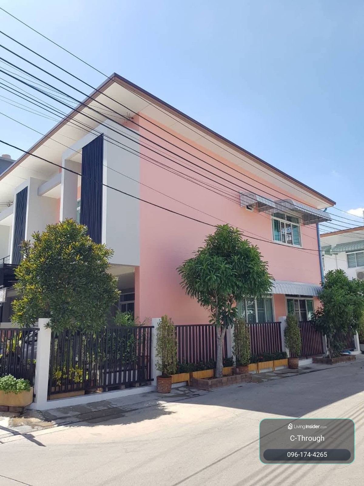 2-story townhouse for sale, Miracle Plus 63 (Project 1), corner unit, decorated, ready to move in.  Travel in and out easily via many routes. – รูปที่ 2