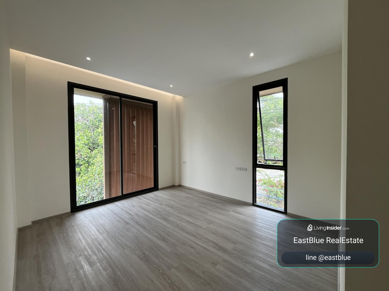Luxurious Minimal Modern Home in Prime Sukhumvit 71 - Only 28M! 🏡✨

Spacious 4-Bed Design: Your Dream Urban Sanctuary Awaits 🌟 0642748883 – รูปที่ 4