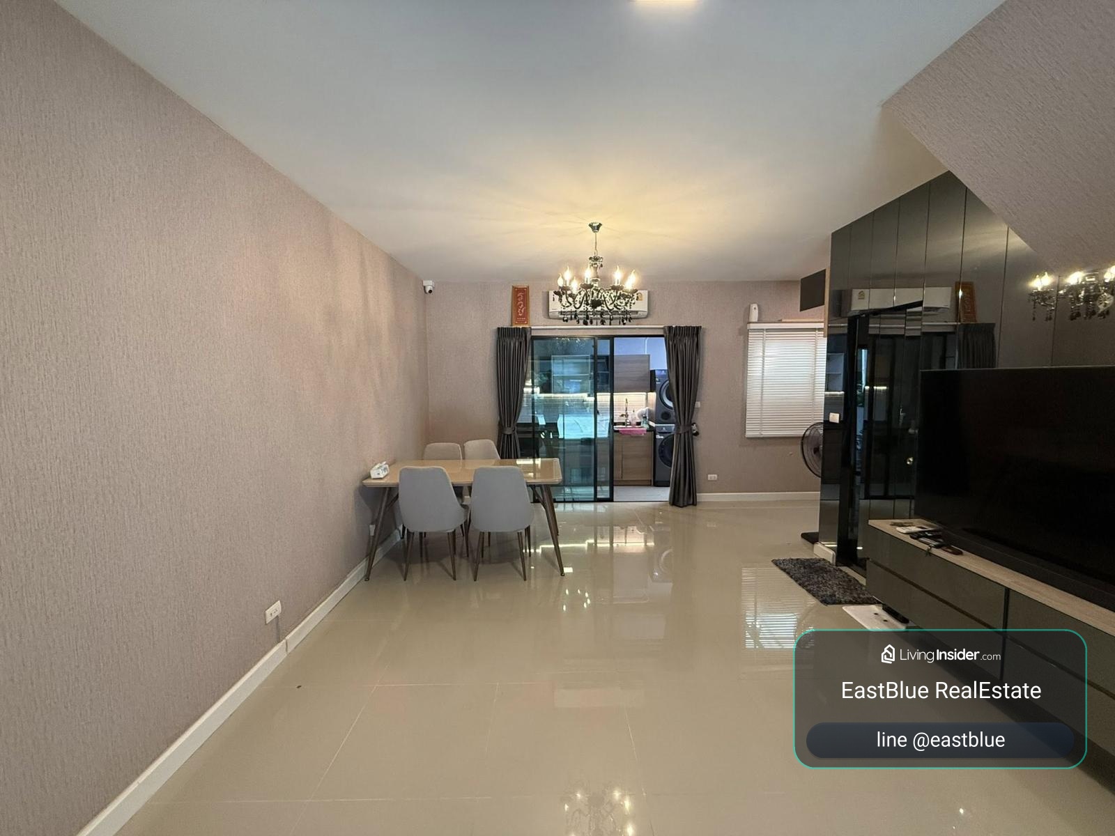 🏡 Modern Loft Townhouse in Prime Sathorn Location - Unbeatable Value!

🔑 Siri Place Kallapapruek: 3 Beds, Just 3.89MB with Smart Home Features – รูปที่ 3