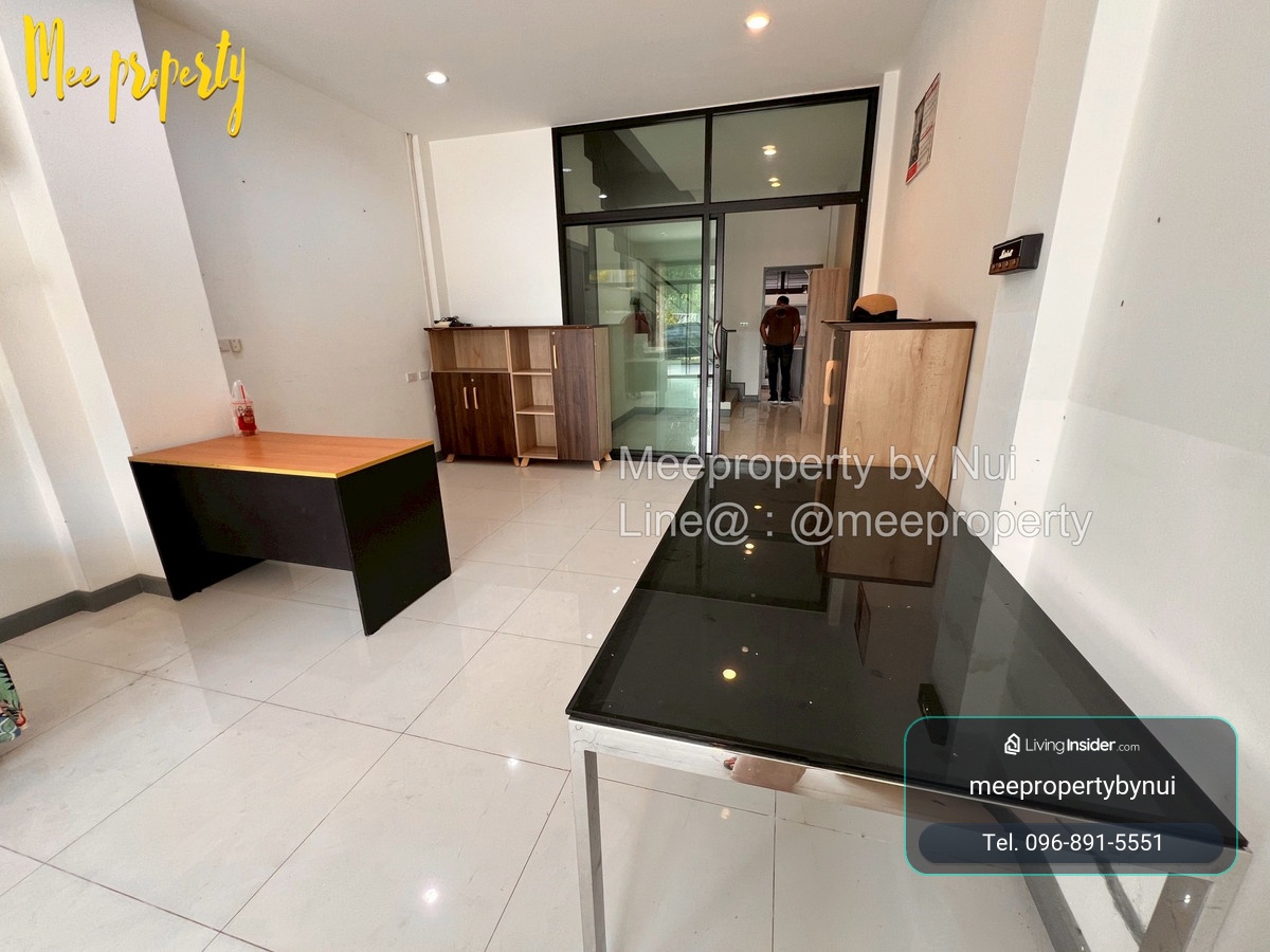 For rent / Commercial building, 3 floors, 1 unit or rent 2 units, ready to move in!!  Area: 20 sq m. Great location in the heart of Ban Chang. Suitable for: office / shop / residence, ready to move in. ME-261 – รูปที่ 3