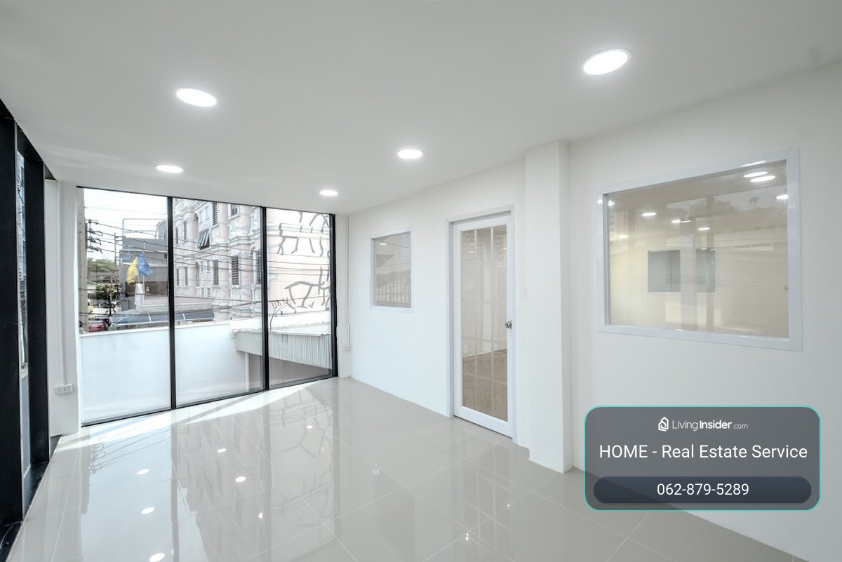 อาคารพาณิชย์ ซอยสุขุมวิท 68 / 3 ห้องนอน (เช่า), Commercial Building Soi Sukhumvit 68 / 3 Bedrooms (FOR RENT) GNG120 – รูปที่ 2