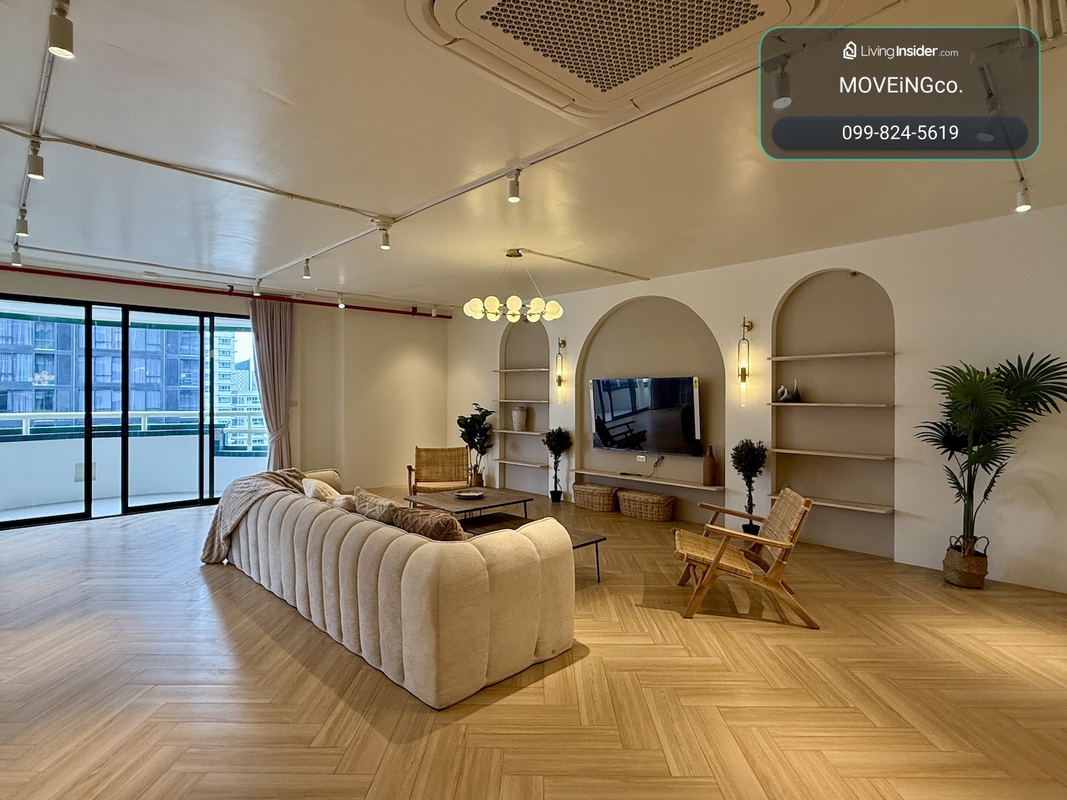 คอนโดกลางใจถนนอโศก 3 ห้องนอน ตกเเต่งใหม่ พร้อมเข้าอยู่ – รูปที่ 2