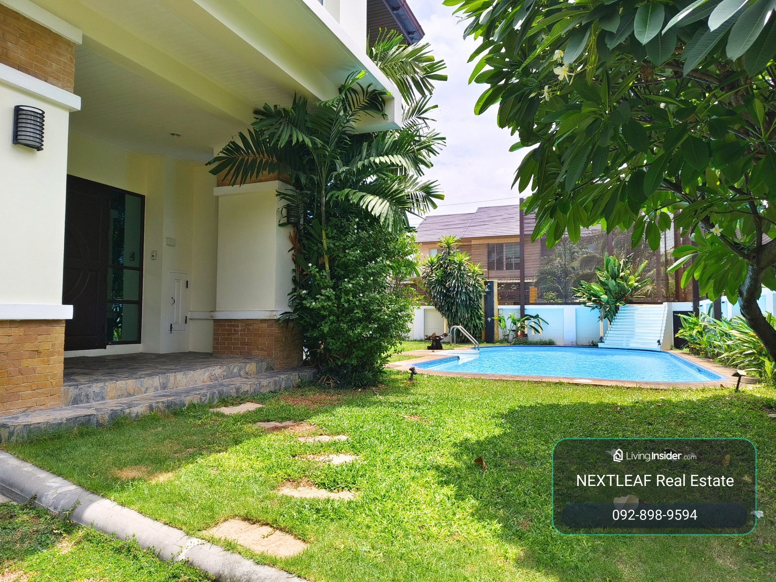 บ้านที่มีชีวิตชีวาและอบอุ่นที่สุด เหมือนตื่นมาในโรงแรม5ดาวทุกวัน หมู่บ้านธารารมณ์ รามคำแหง150 แปลงมุม มีห้องแม่บ้าน 4 ห้องนอน 3 ห้องน้ำ 132.2 ตร.ว. มีสระว่ายน้ำ เฟอร์และเครื่องใช้ไฟฟ้าครบ พร้อมอยู่ ติดรถไฟฟ้าMRT  – รูปที่ 4