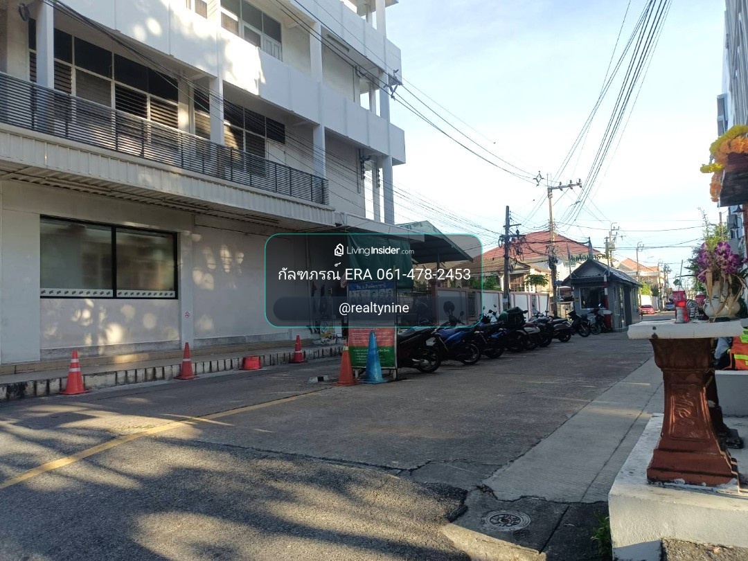ขายทาวน์เฮ้าส์ 2 ชั้น หลังมุม สินพัฒนาธานี 28.5 ตร.ว. 4 นอน ใจกลางเมืองจตุจักร ถ.เทศบาลสงเคราะห์ ใกล้ตลาดบองมาเช่ แขวงลาดยาว เขตจตุจักร กรุงเทพฯ ราคา 7,000,000 บาท – รูปที่ 2