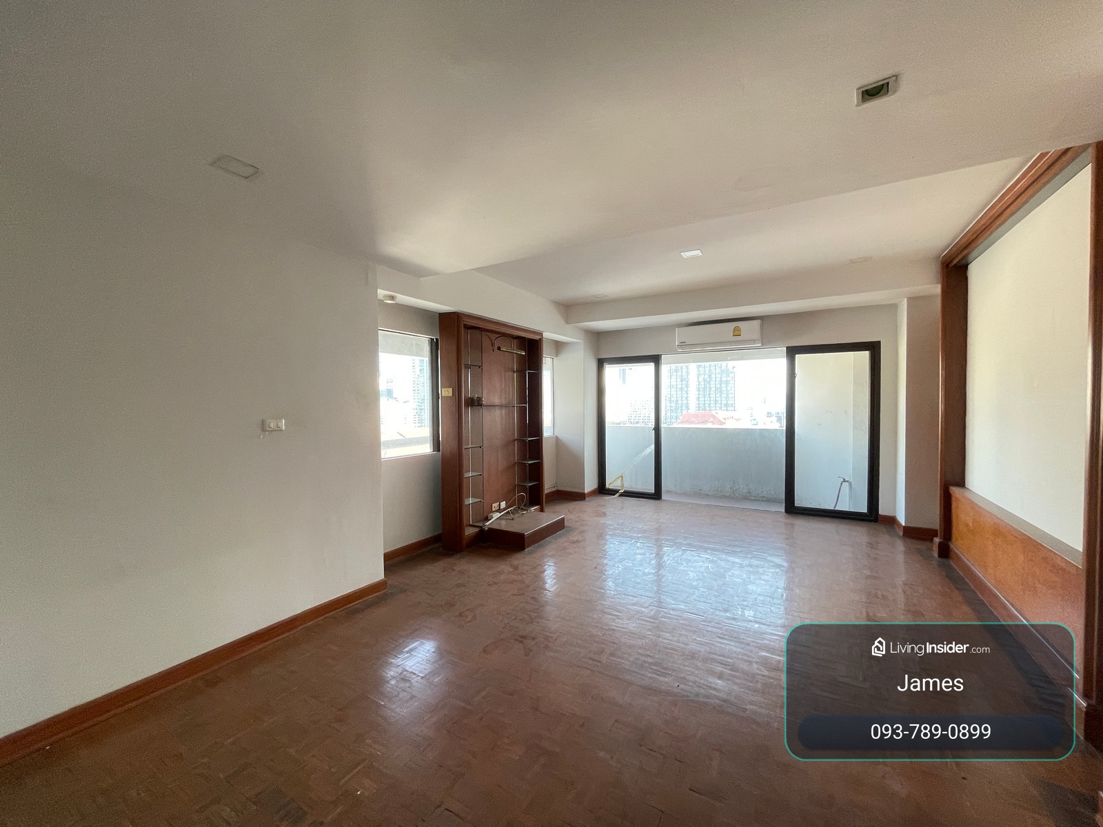 ห้องระเบียงใหญ่ ใกล้ Nist วัฒนา BTS อโศก, MRT สุขุมวิท / Ruamjai Heights 3 Bed 205 sq.m. โทร 0937890899 – รูปที่ 4